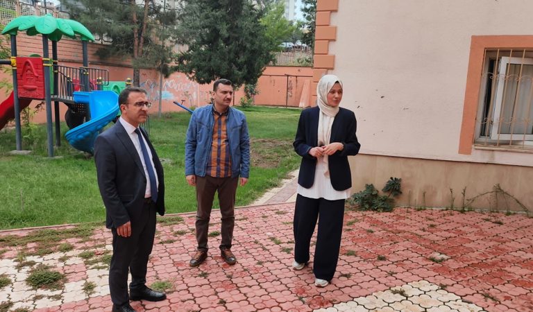İl Müdürümüz Ahmet Kırtay’dan Batman Çocuk Evleri Sitesi Müdürlüğüne ziyaret