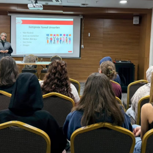  “Aile İçi İletişimin Temel Unsurları” Ve “Kişi Hakları” Konularında Seminerler Gerçekleştirildi. - fotoğraf 2