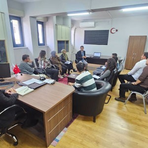 Demirci Sosyal Hizmet Merkezi Personeline SORİ Eğitimi Verildi - fotoğraf 1