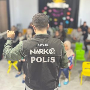 Çocuklarımızın Güvenli Geleceği İçin Velilere Yönelik Farkındalık Eğitimleri - fotoğraf 2
