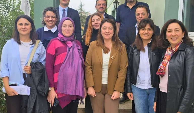 Kadın Ve Aile Çalışmaları Uygulama Ve Araştırma Merkezi Bünyesinde İstişare Toplantısı Gerçekleştirildi.