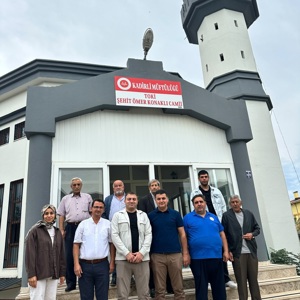 Camiler ve Din Görevlileri Haftası kapsamında, dini gün ve gecelerde bizleri yalnız bırakmayan, huzurevi sakinlerimizle bir araya gelerek manevi sohbetleriyle gönüllerimize dokunan kıymetli hocamıza, bu kez biz ziyaret gerçekleştirdik. - fotoğraf 1
