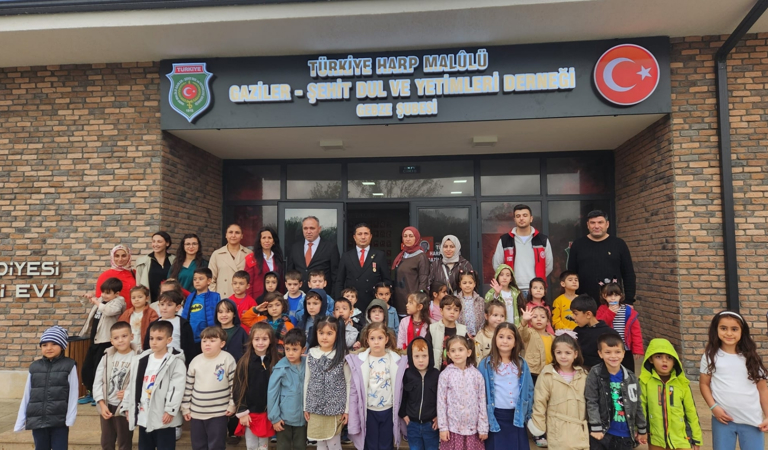 “Çocuk ve Vatan Kahramanları Buluşması” Yeniden Gerçekleştirildi