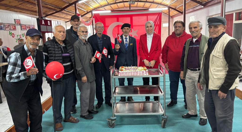 Eğirdir Huzurevimizde Cumhuriyetizimin 103. Yılını Coşkuyla Kutladık ! ❤️