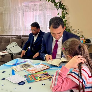 📌 Biz Büyük Bir Aileyiz - fotoğraf 1